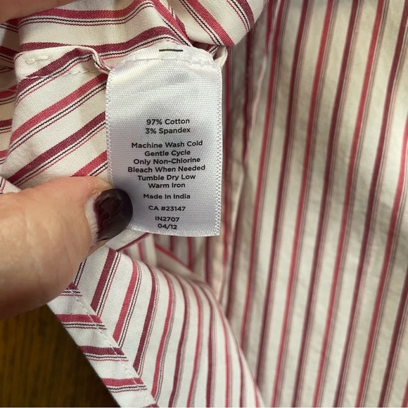 Talbots Button Down Blouse Dark Pink Red Stripes Size 6 - Picture 7 of 7